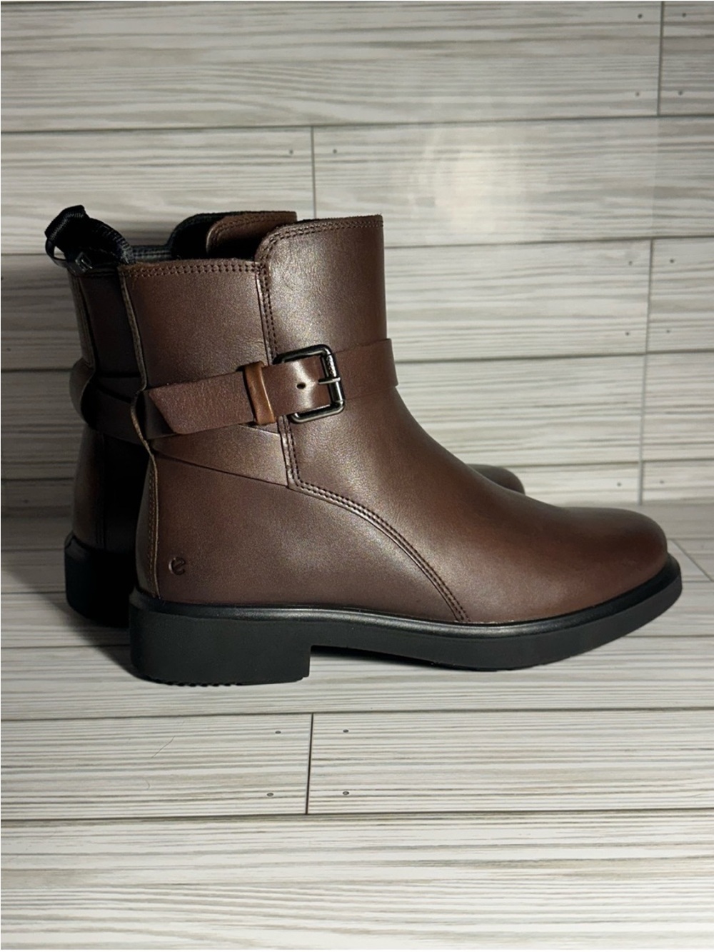 ECCO Brown Leather Ankle Boots with Buckle detail Women’s Size US 4-4.5 EU 35